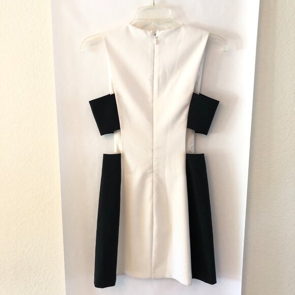 BEBE Women black White Color Block Sheath Dress size 2 Side Cut out Party - Picture 3 of 9